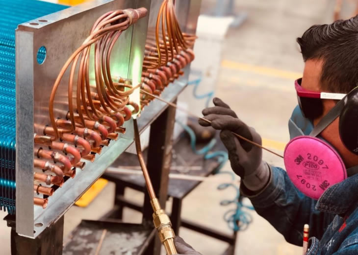 Aplicaciones de serpentines en un sistema de refrigeración industrial.